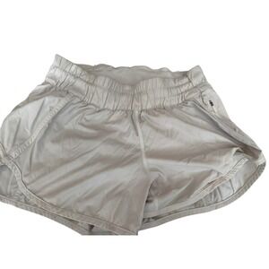 Lululemon Tracker Shorts Off White tan Sz 8 Athletic Tennis Pickleball Running